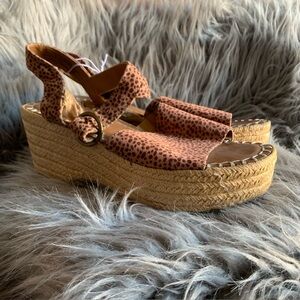 Universal Thread Leopard Print platform sandals